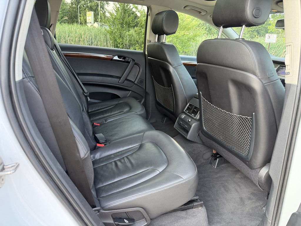 2015 Audi Q7 Image 26