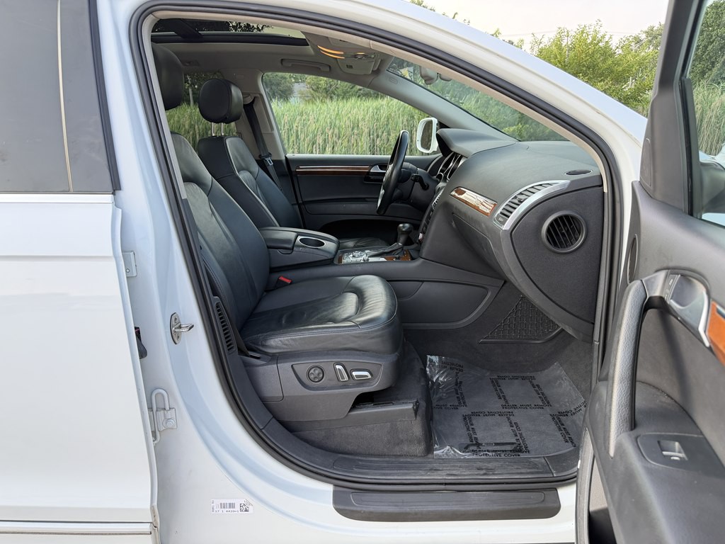 2015 Audi Q7 Image 31