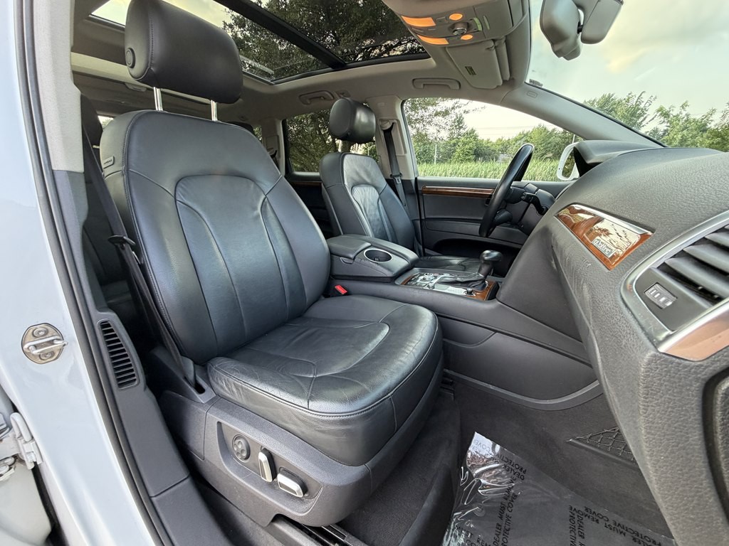 2015 Audi Q7 Image 32