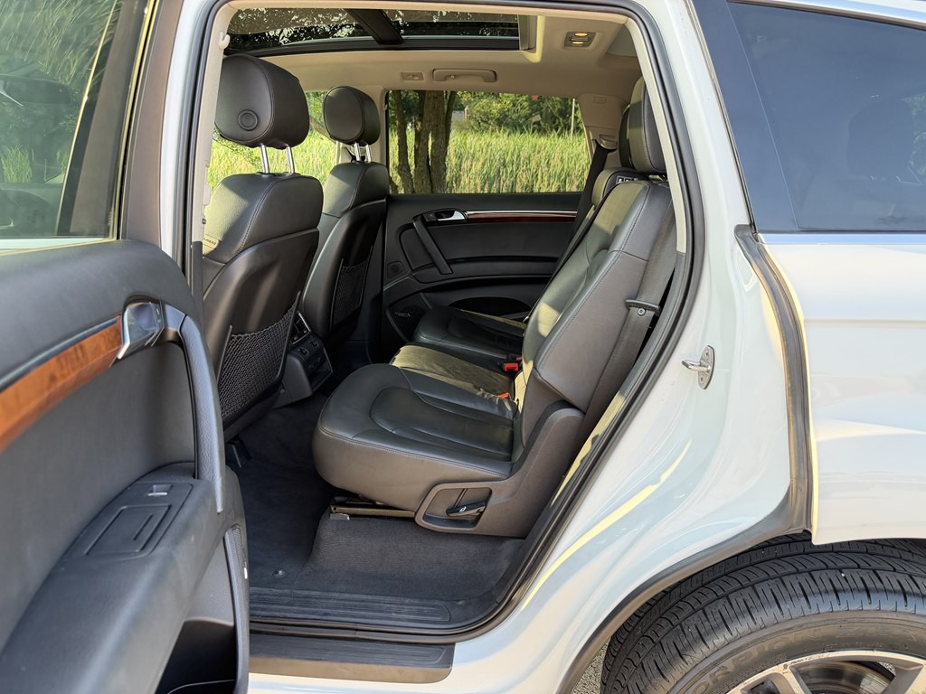 2015 Audi Q7 Image 34
