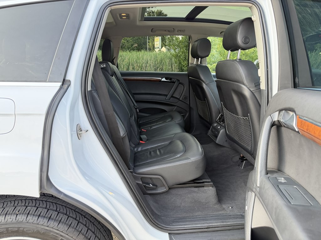 2015 Audi Q7 Image 36