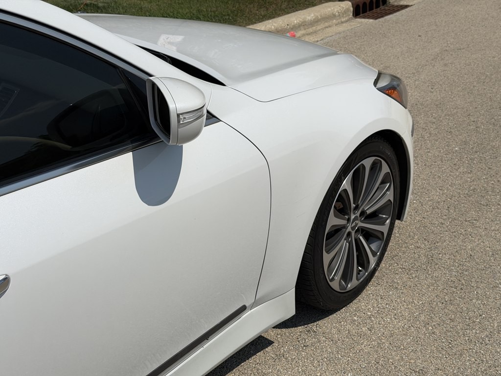2013 Hyundai Genesis Image 17