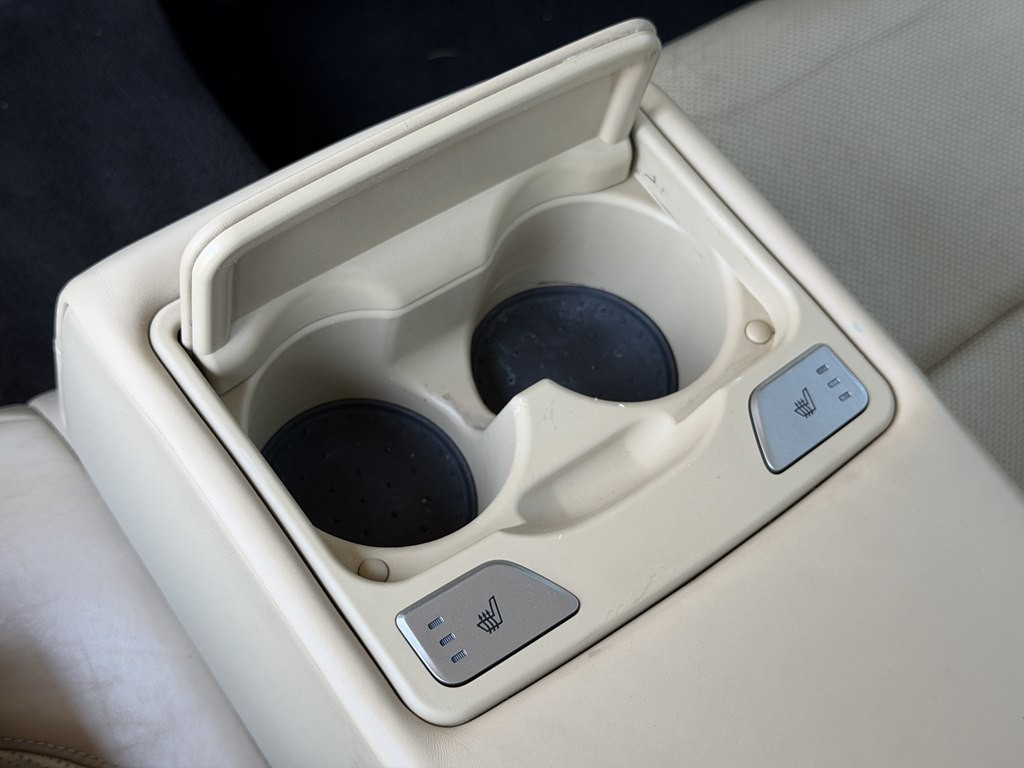 2013 Hyundai Genesis Image 27
