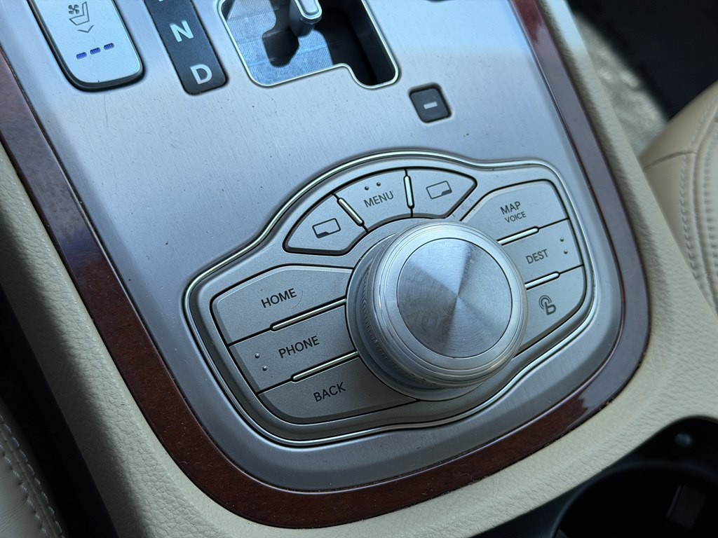 2013 Hyundai Genesis Image 42