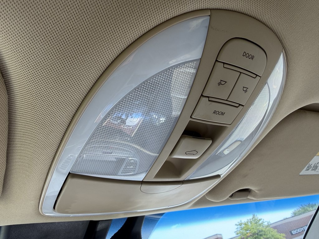 2013 Hyundai Genesis Image 43