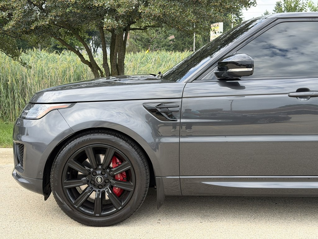 2018 Land Rover Range Rover Sport Image 9