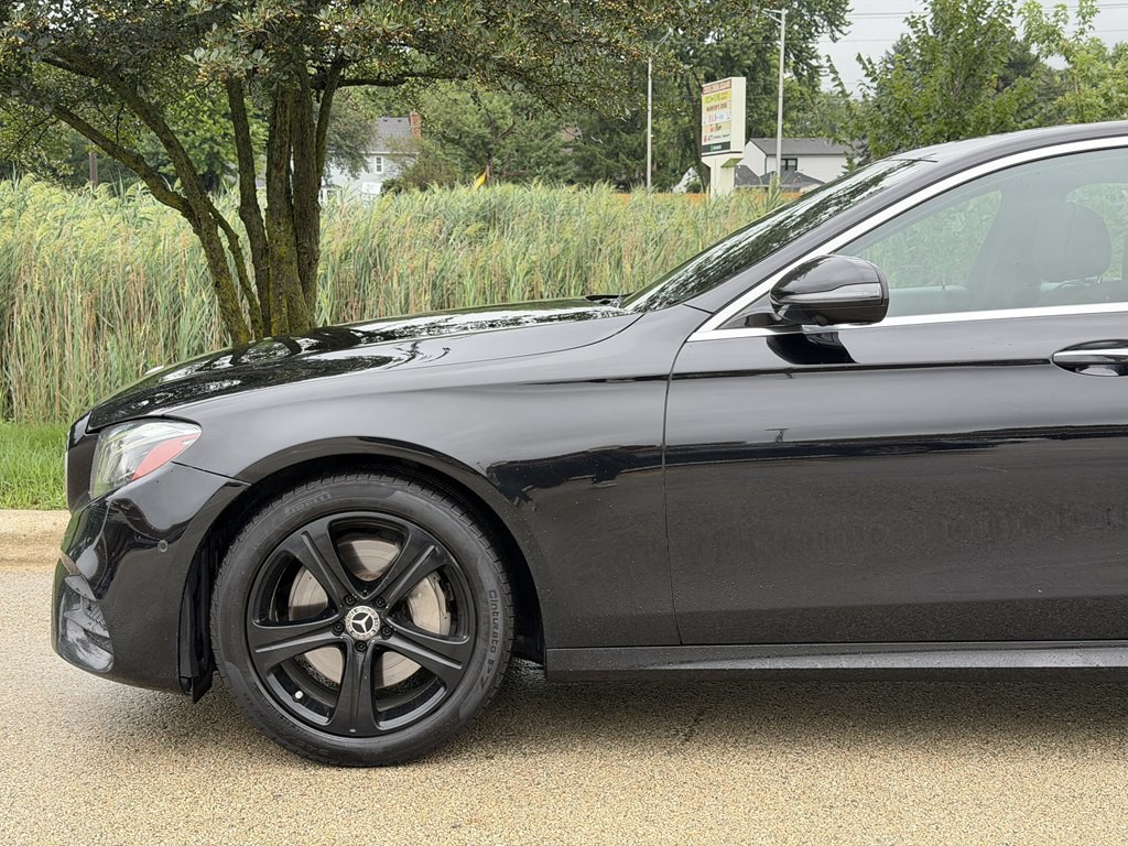 2017 Mercedes-Benz E-Class Image 10