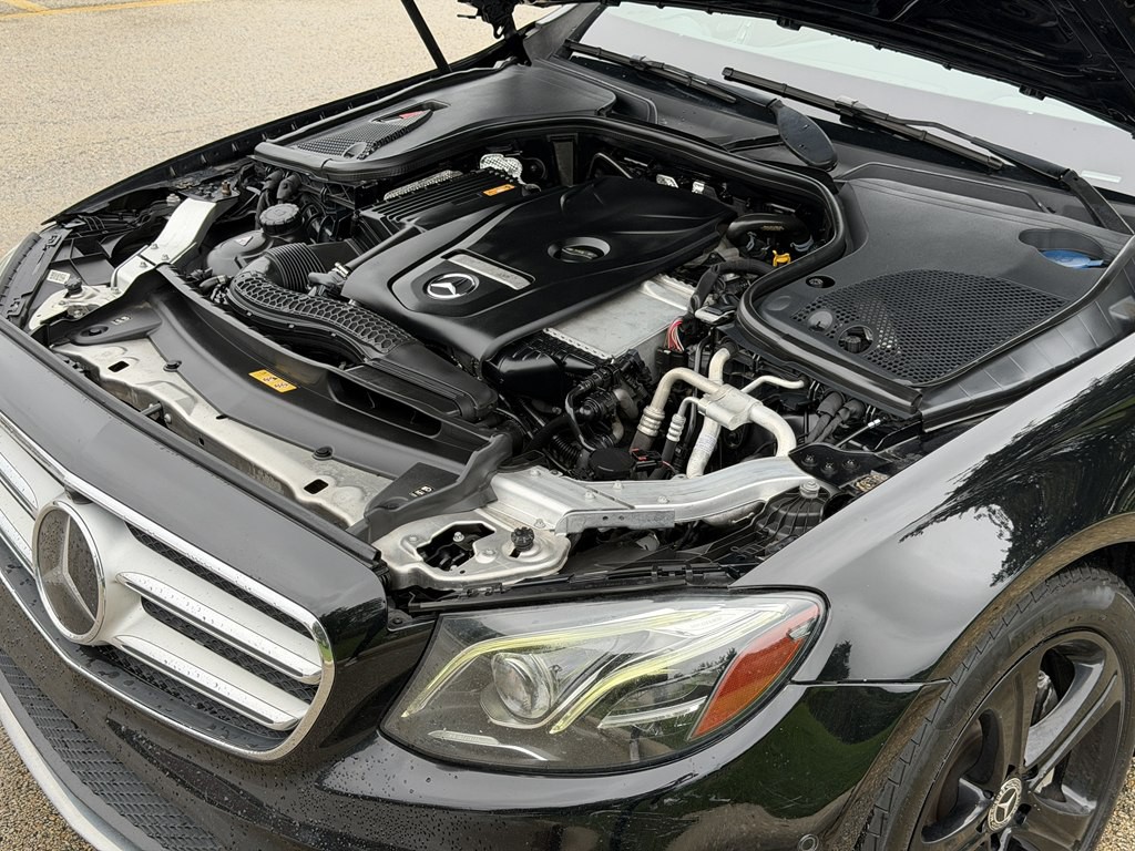 2017 Mercedes-Benz E-Class Image 20
