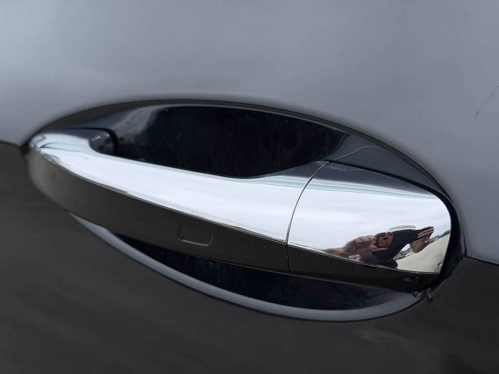 2017 Mercedes-Benz E-Class Image 23