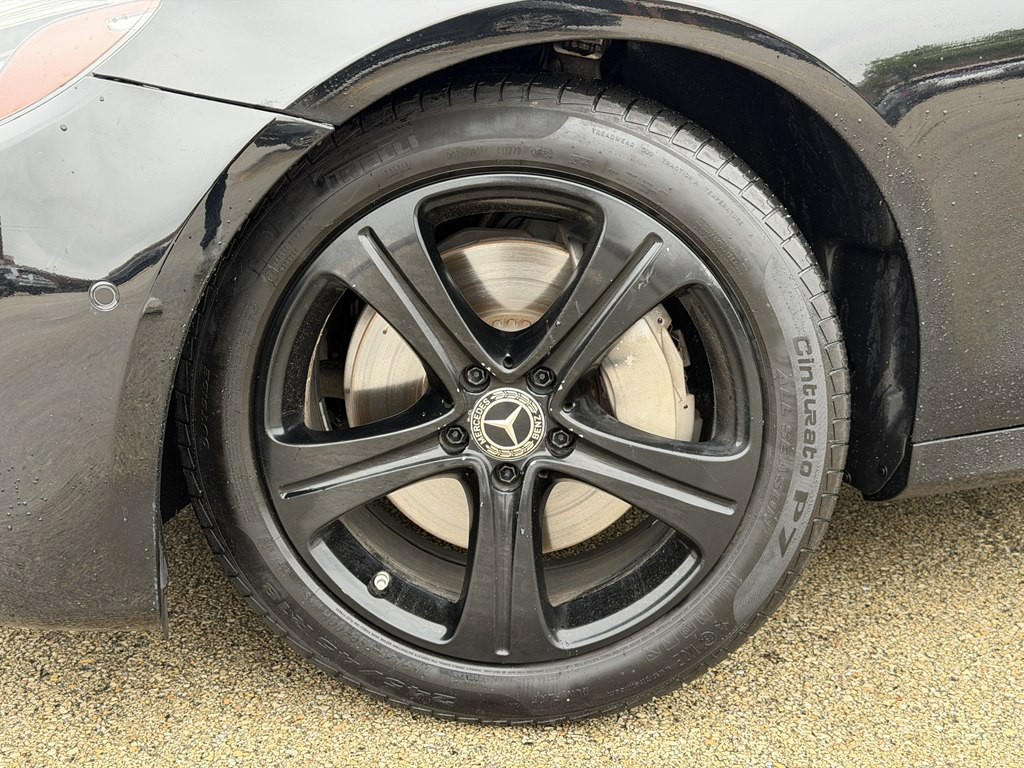 2017 Mercedes-Benz E-Class Image 24