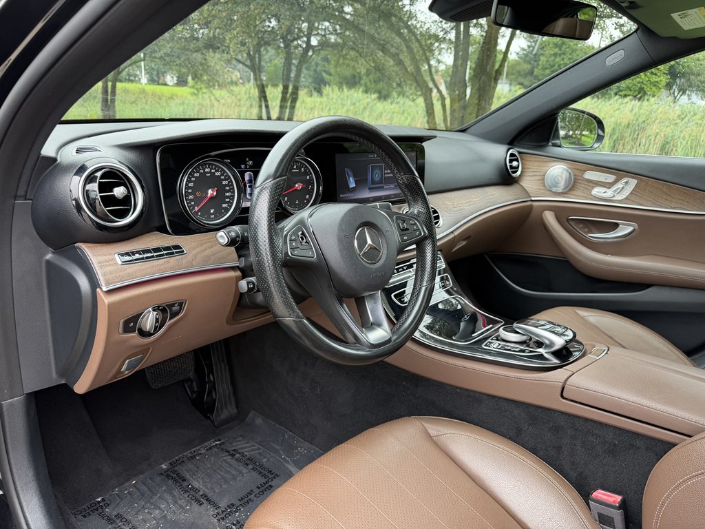 2017 Mercedes-Benz E-Class Image 33