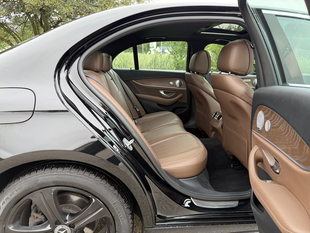 2017 Mercedes-Benz E-Class Image 40