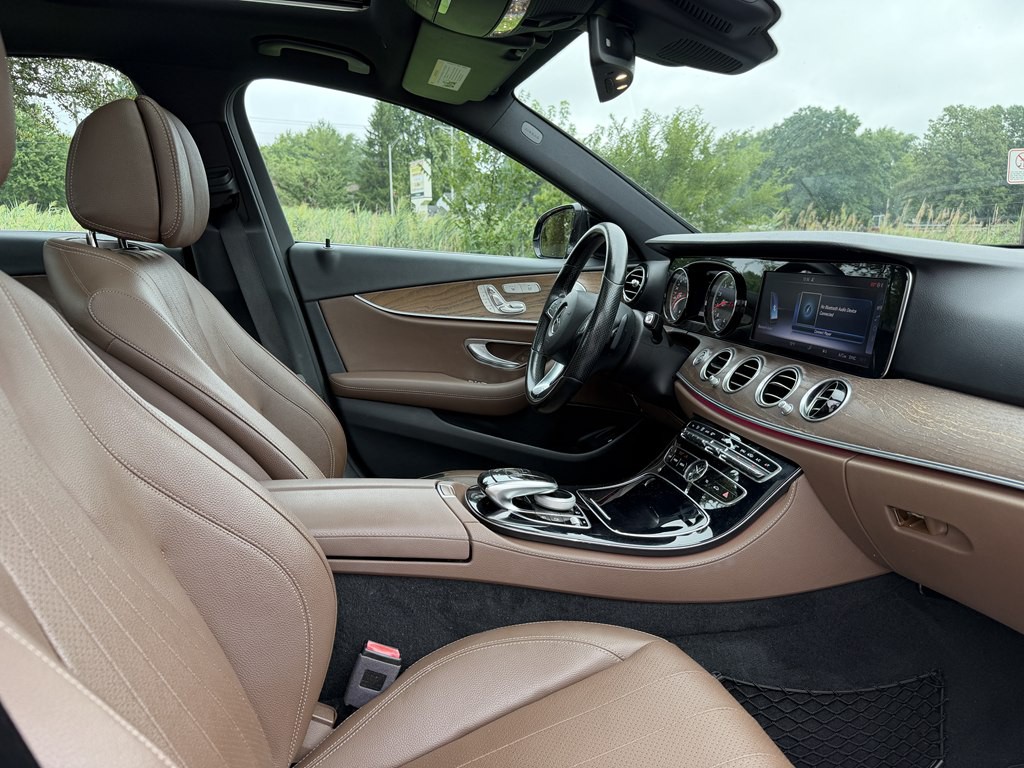 2017 Mercedes-Benz E-Class Image 42
