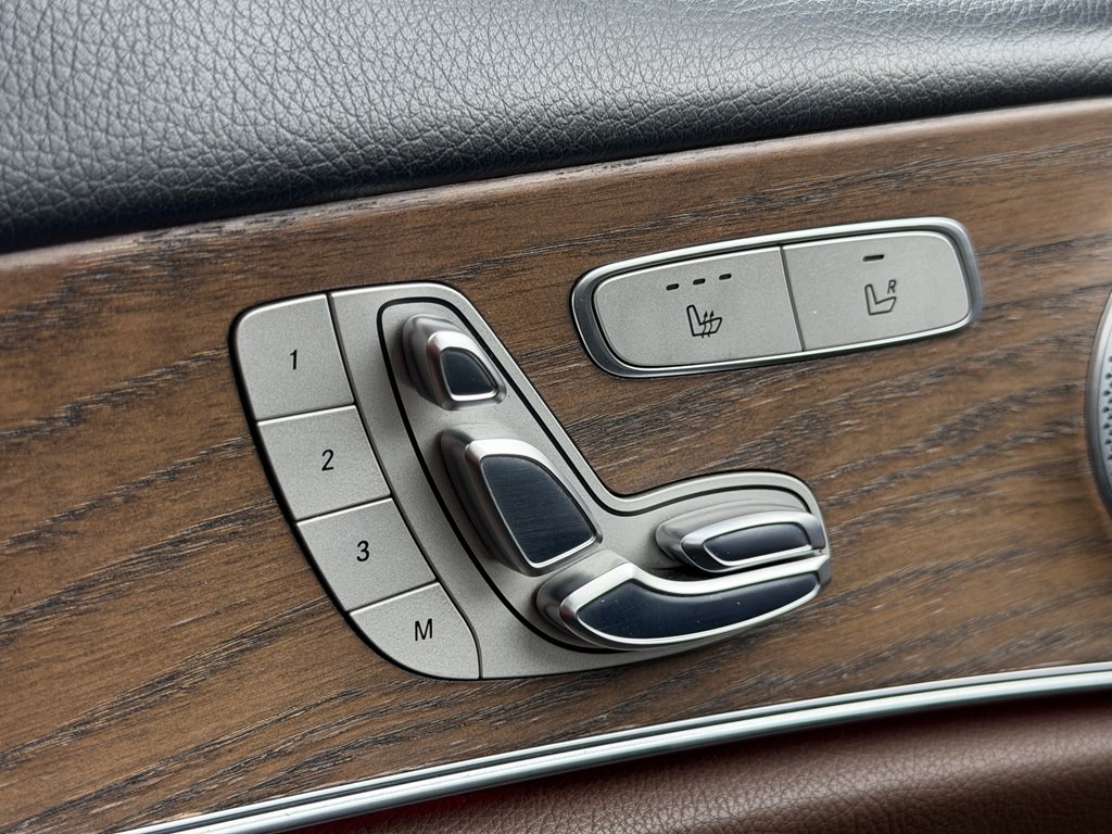 2017 Mercedes-Benz E-Class Image 51