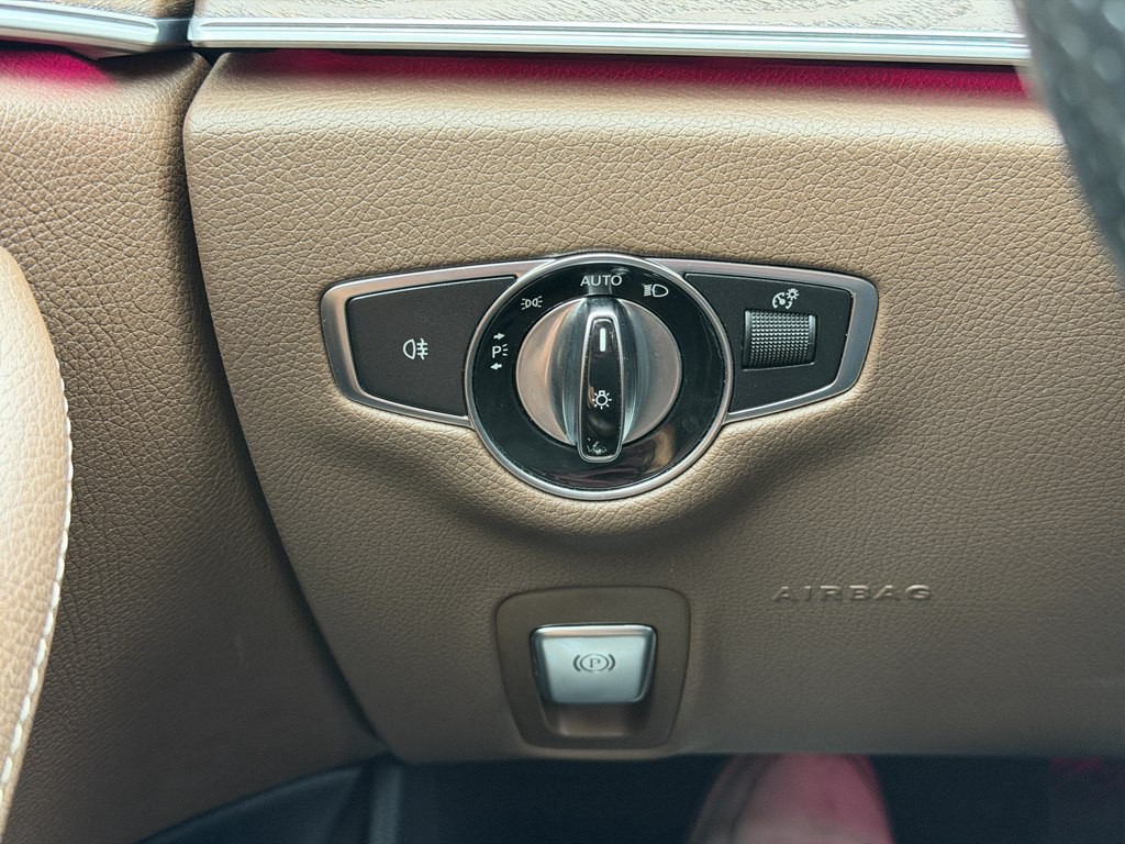 2017 Mercedes-Benz E-Class Image 57