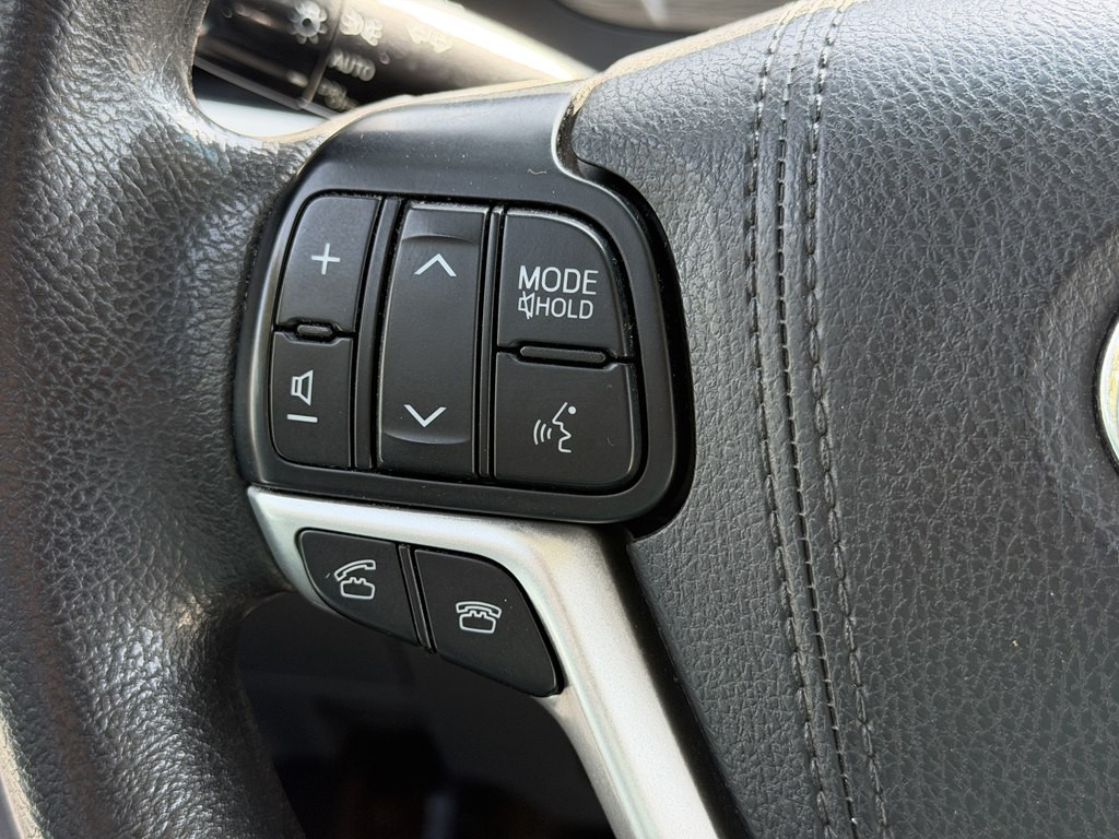 2017 Toyota Sienna Image 53