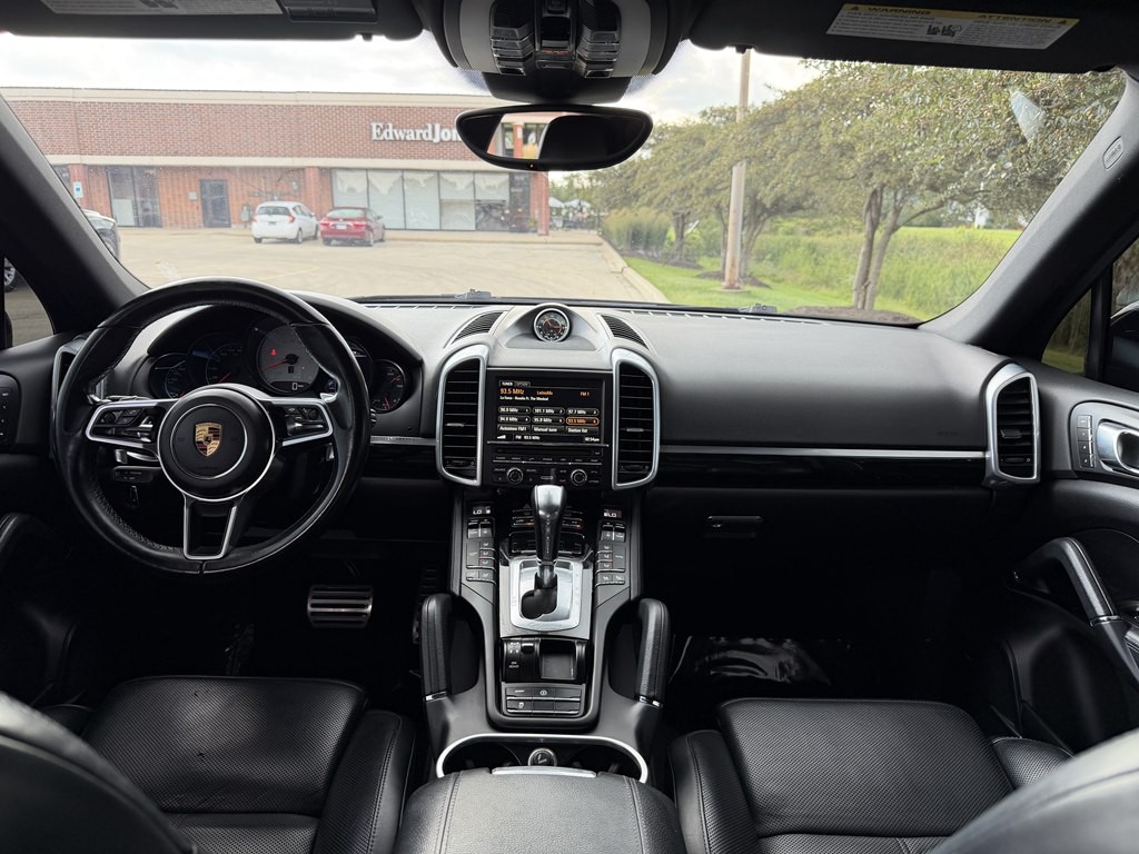 2016 Porsche Cayenne Image 27