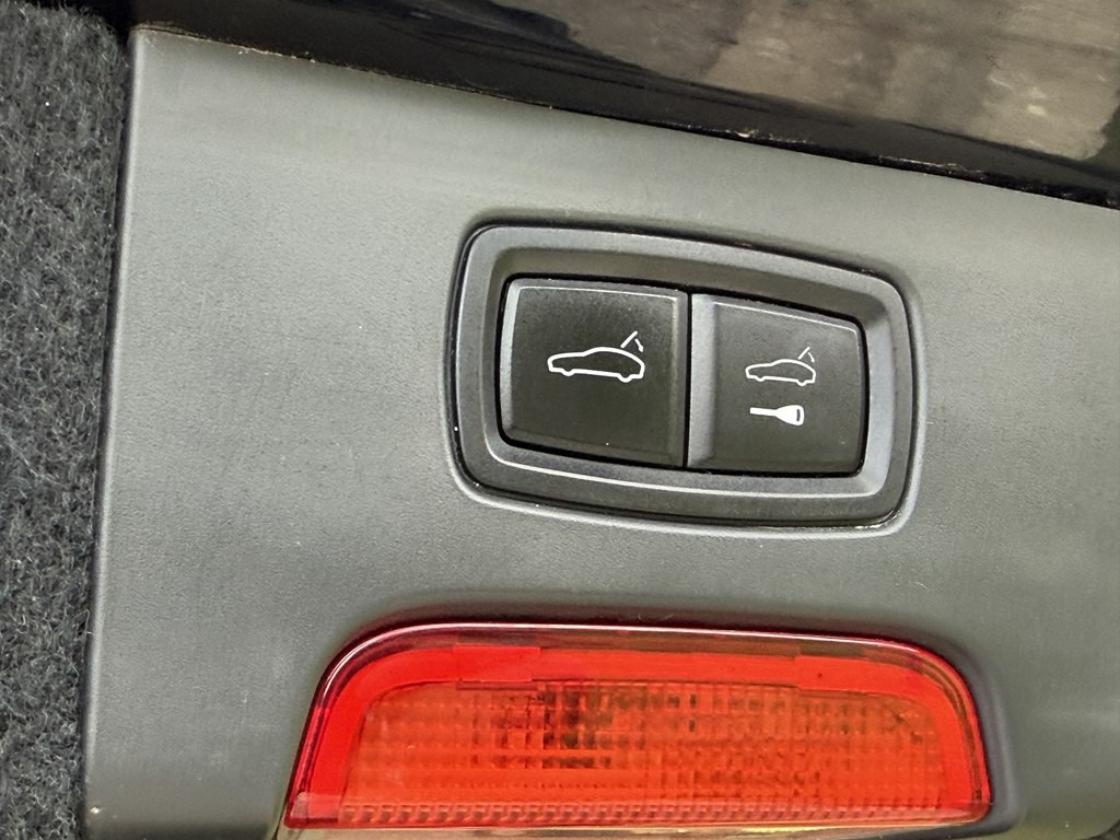 2016 Porsche Cayenne Image 45