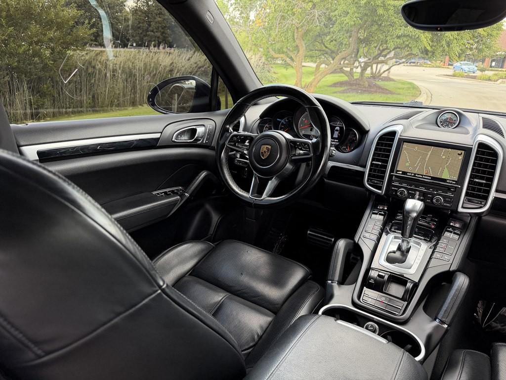2016 Porsche Cayenne Image 53