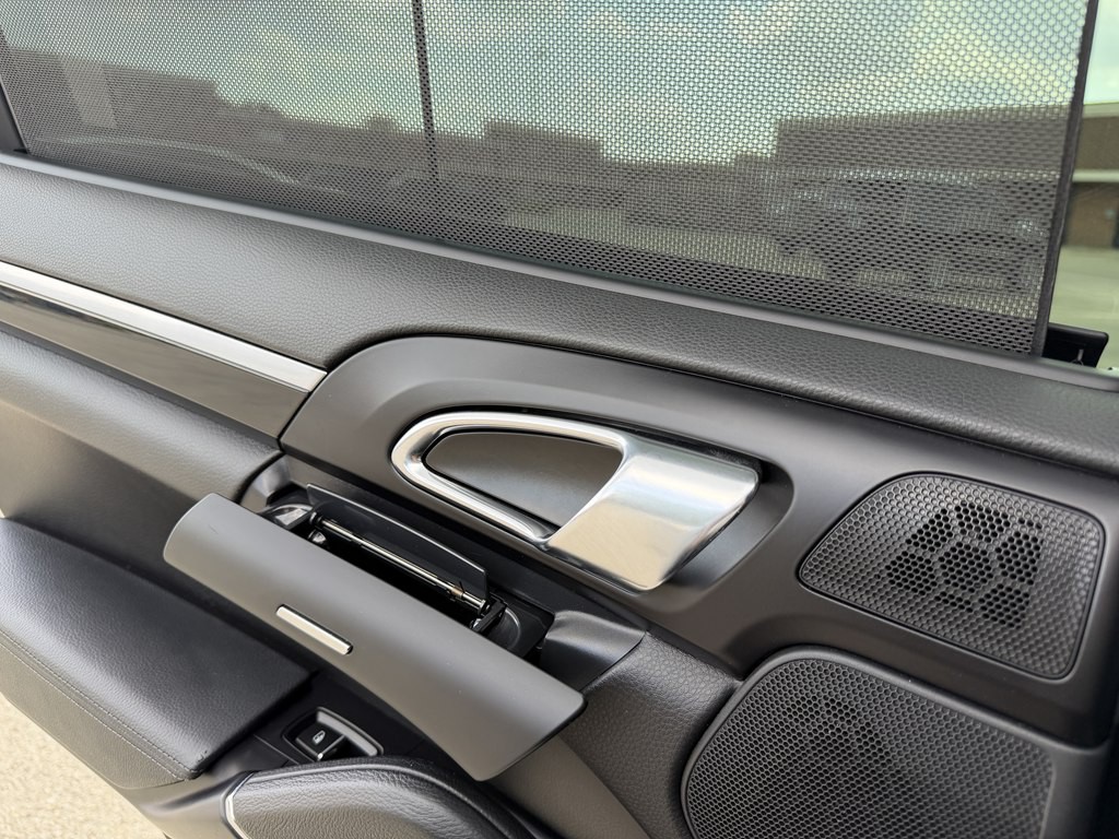 2016 Porsche Cayenne Image 56