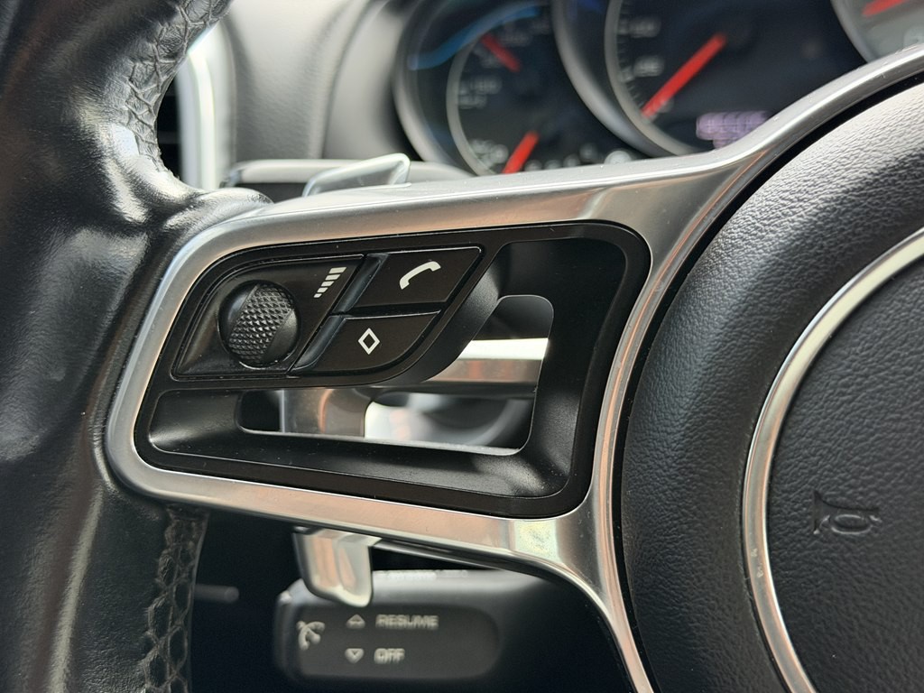 2016 Porsche Cayenne Image 64