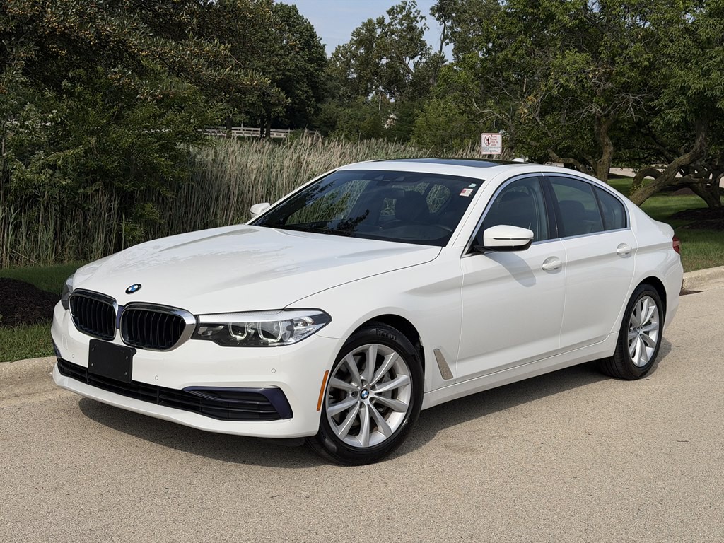 2019 BMW 5 Series Image 1