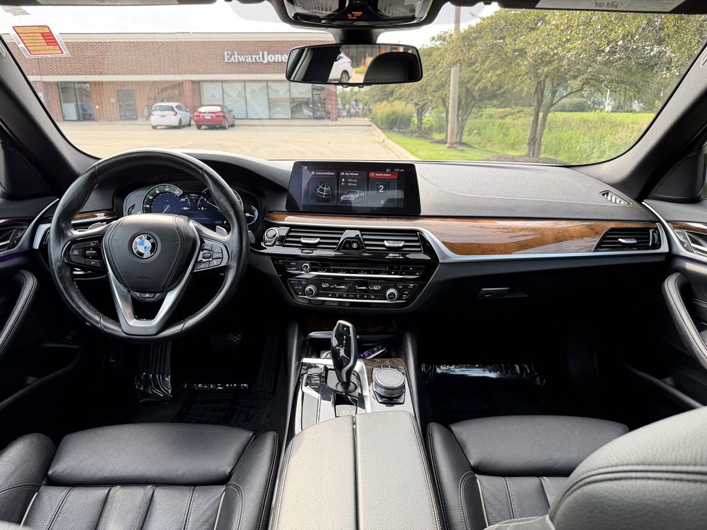 2019 BMW 5 Series Image 26