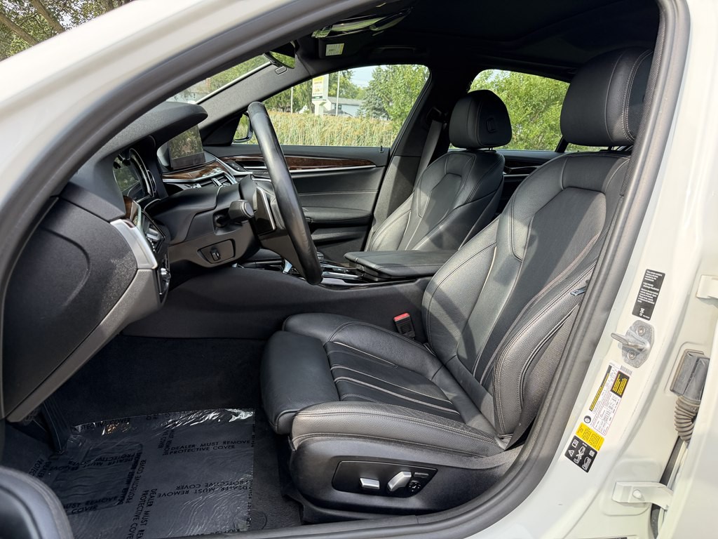 2019 BMW 5 Series Image 30