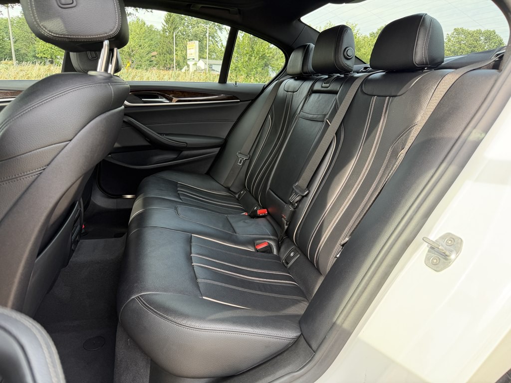 2019 BMW 5 Series Image 33