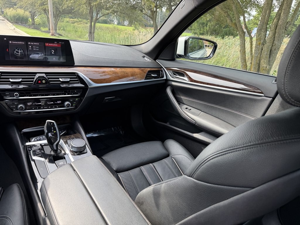 2019 BMW 5 Series Image 34