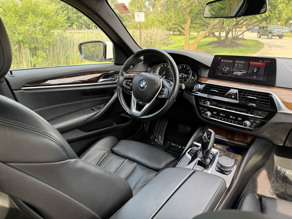 2019 BMW 5 Series Image 40