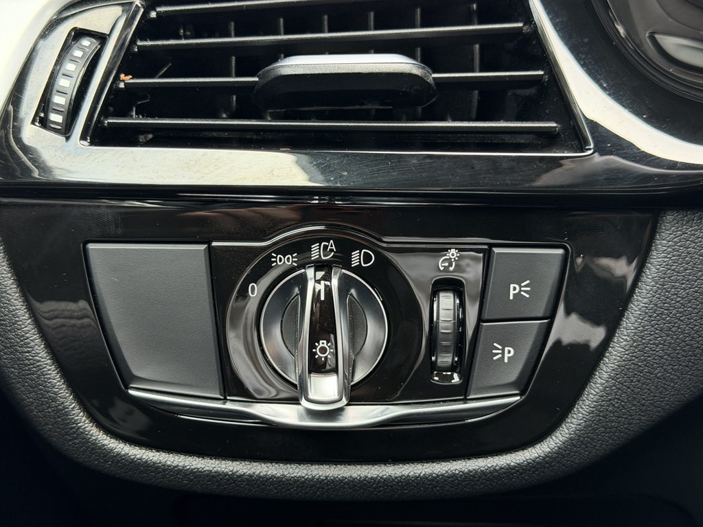 2019 BMW 5 Series Image 49