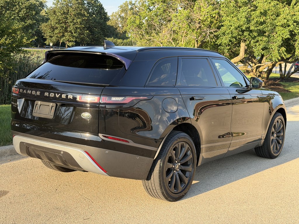 2018 Land Rover Range Rover Image 2