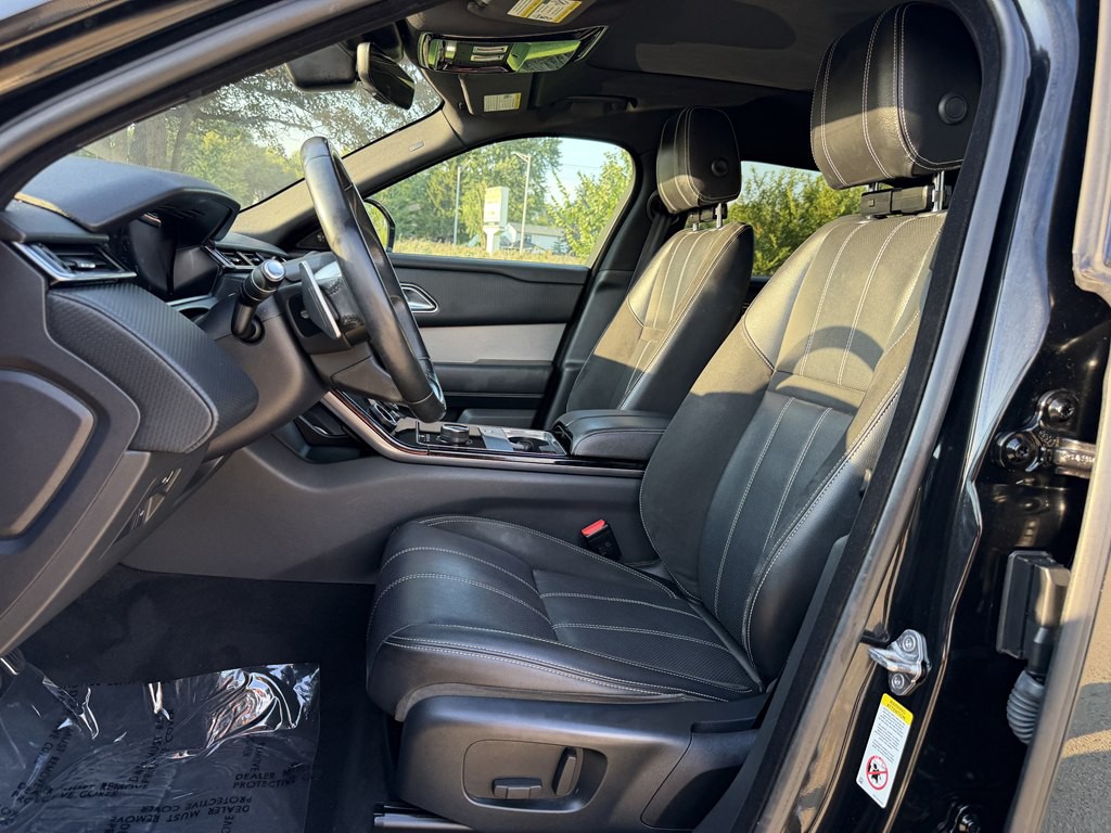 2018 Land Rover Range Rover Image 32
