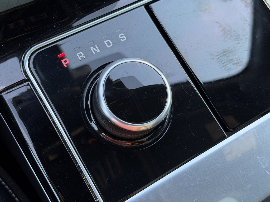 2018 Land Rover Range Rover Image 46