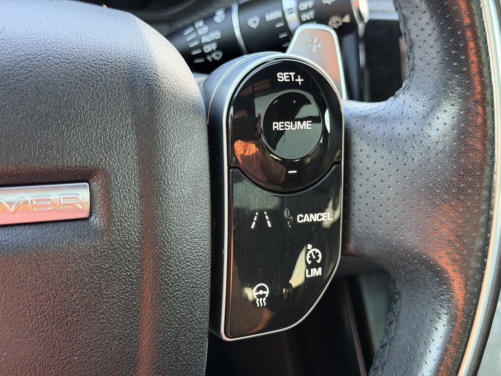 2018 Land Rover Range Rover Image 55