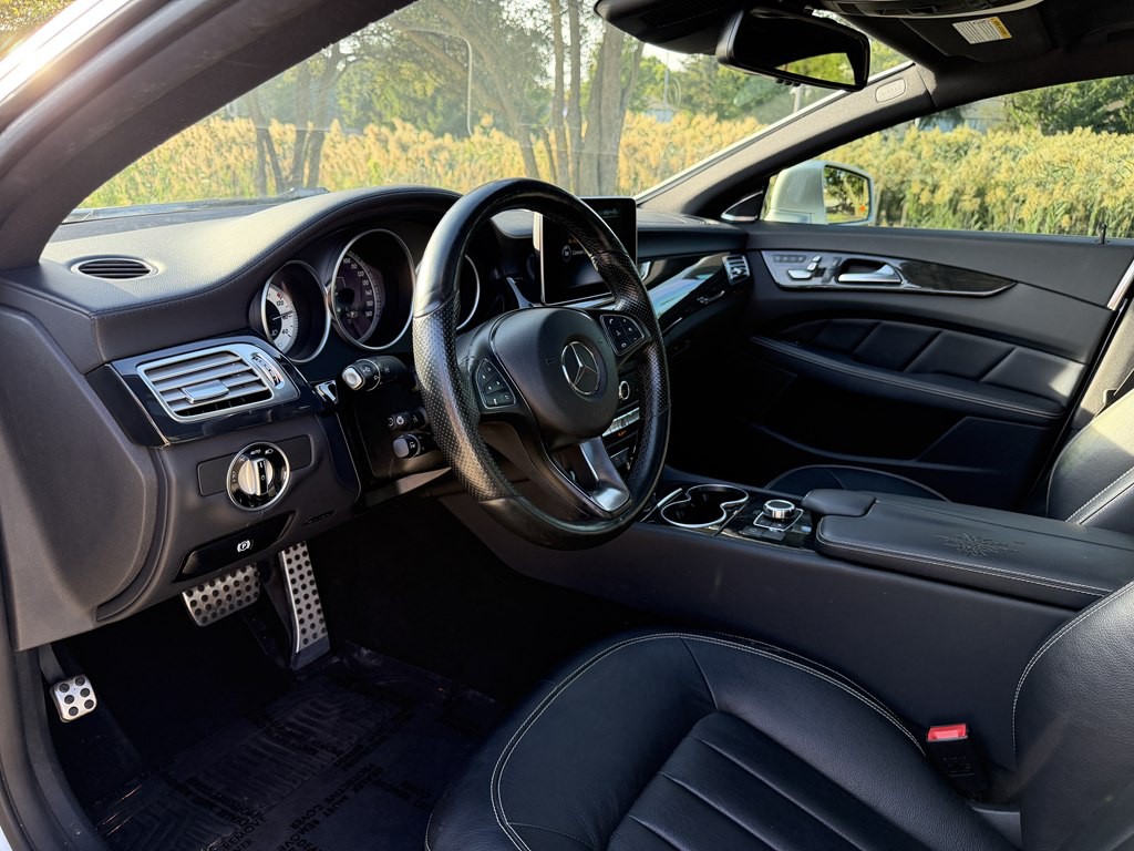 2015 Mercedes-Benz CLS-Class Image 32