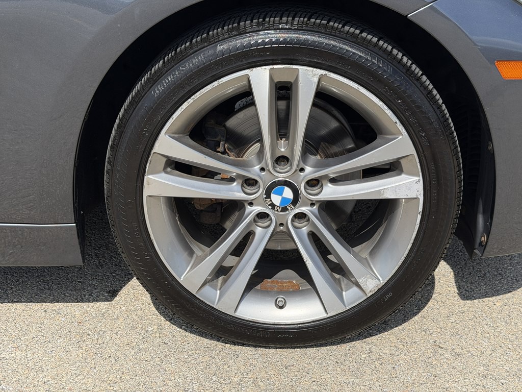 2013 BMW 3 Series Image 18