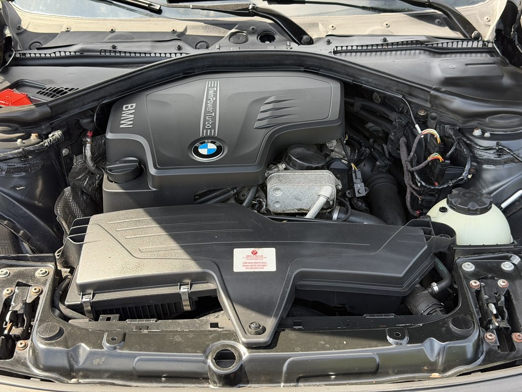 2013 BMW 3 Series Image 23