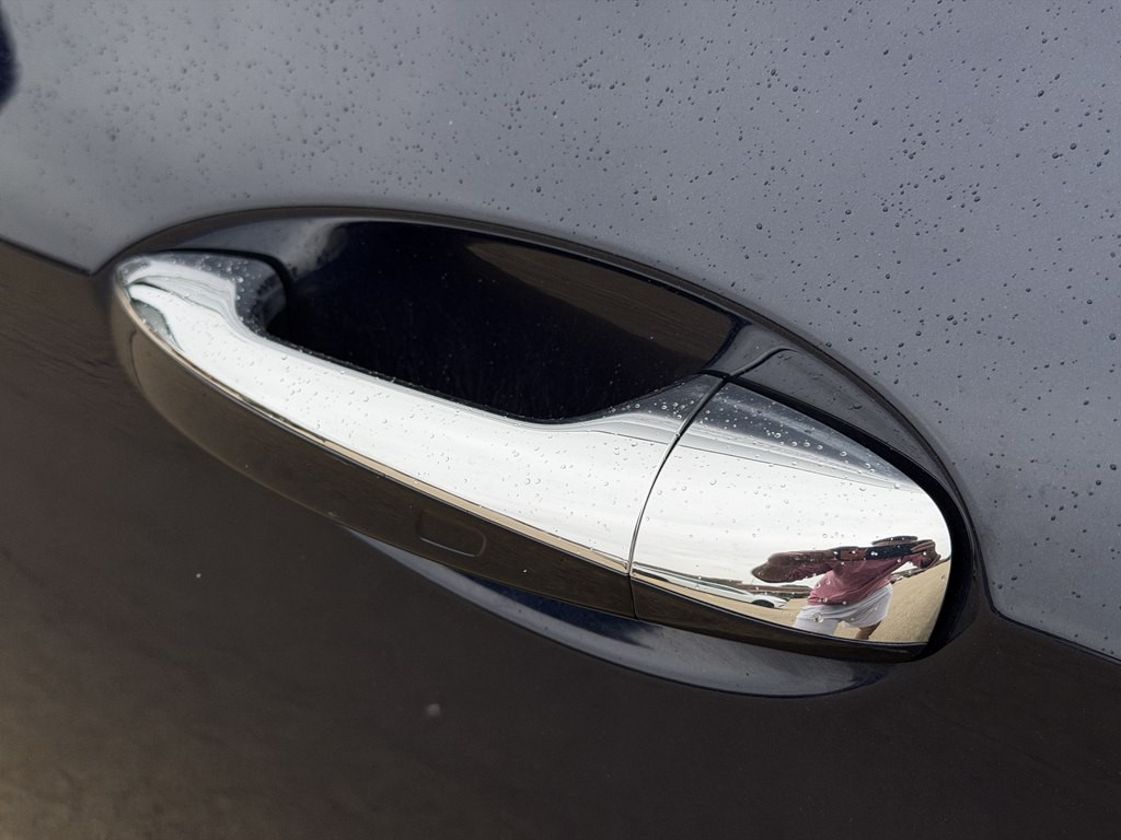 2018 Mercedes-Benz E-Class Image 15