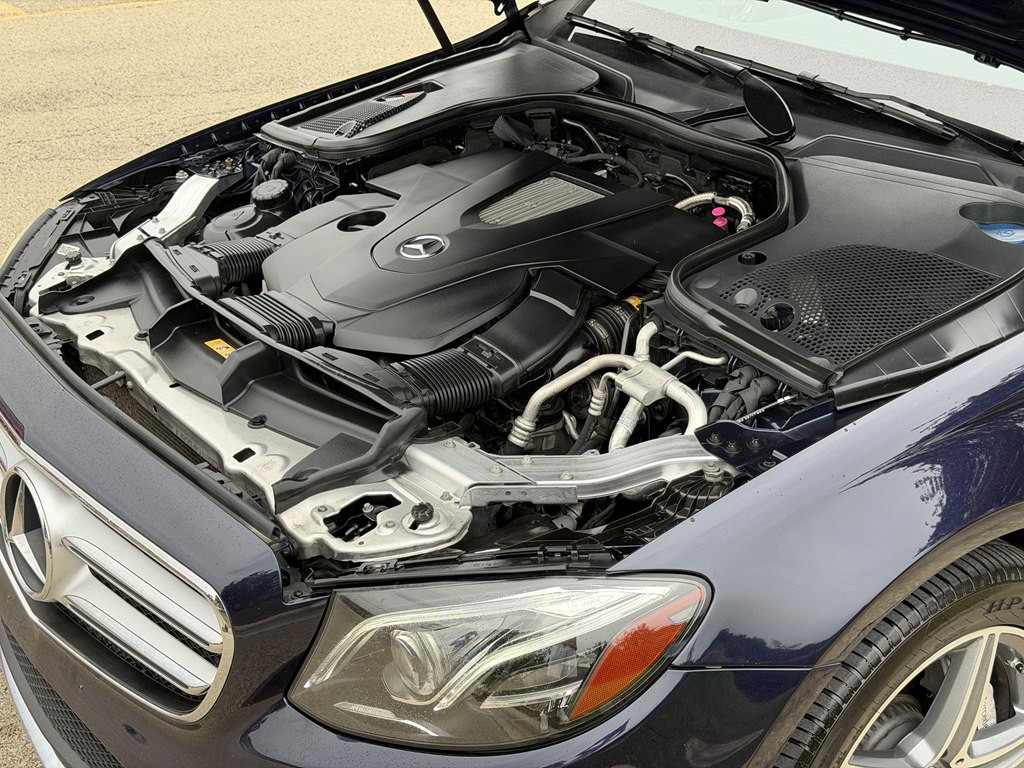 2018 Mercedes-Benz E-Class Image 27