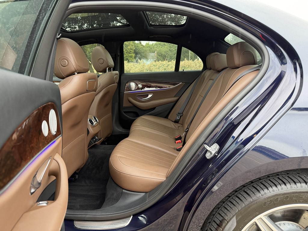 2018 Mercedes-Benz E-Class Image 39