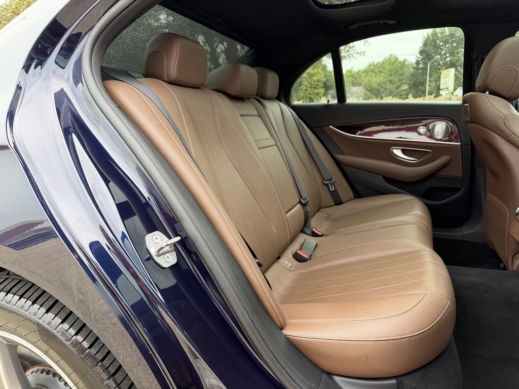 2018 Mercedes-Benz E-Class Image 46