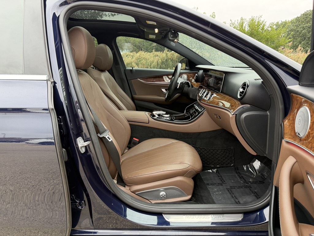 2018 Mercedes-Benz E-Class Image 47