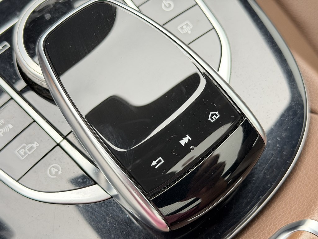 2018 Mercedes-Benz E-Class Image 54
