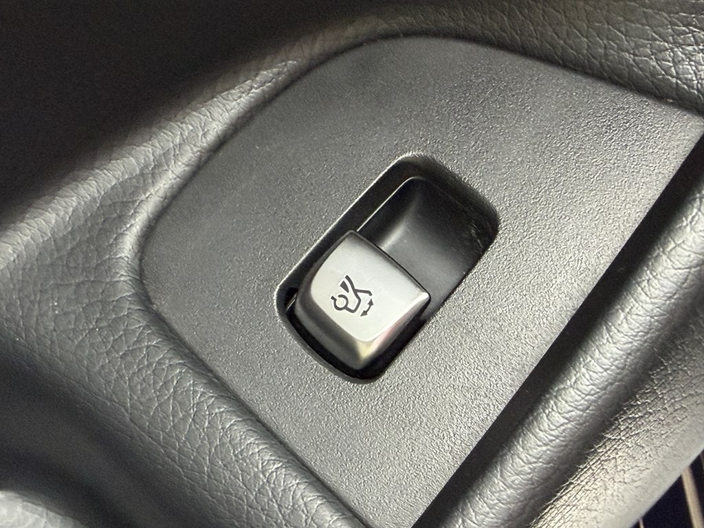 2018 Mercedes-Benz E-Class Image 56