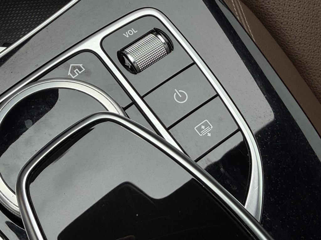 2018 Mercedes-Benz E-Class Image 66