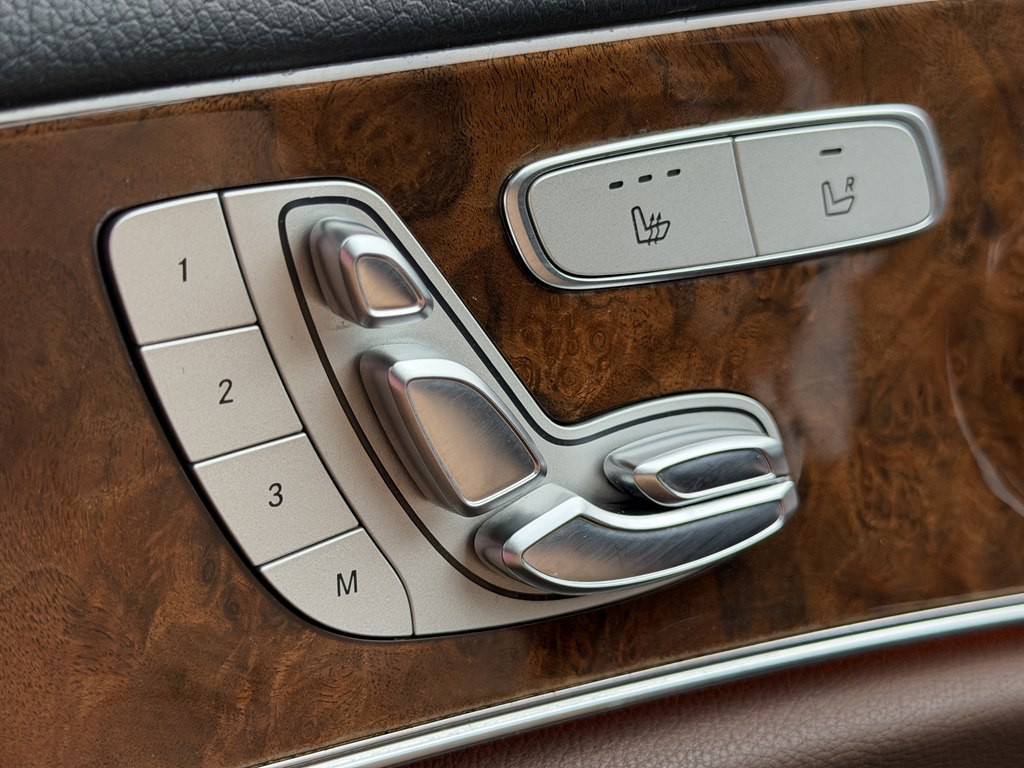 2018 Mercedes-Benz E-Class Image 72
