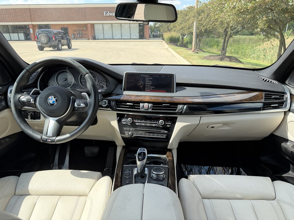 2015 BMW X5 Image 24