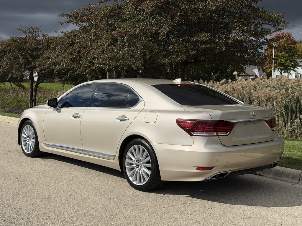 2014 Lexus LS 460 Image 4